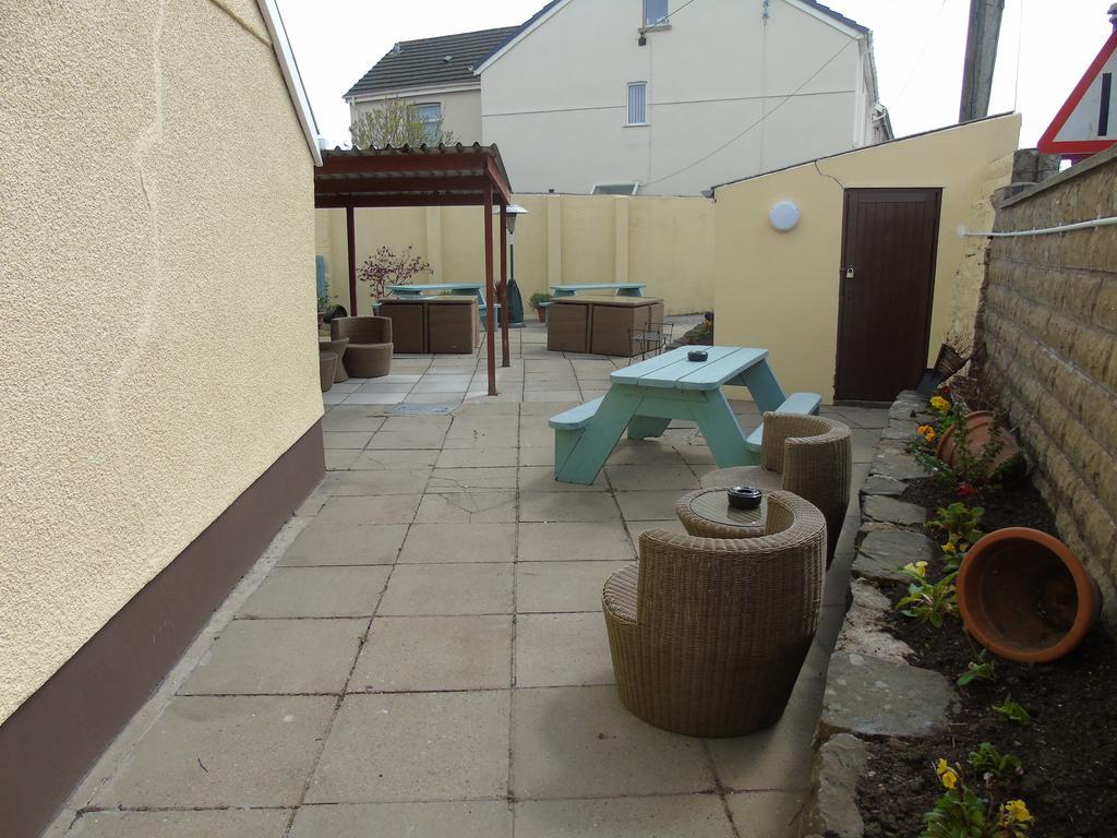 The Pembrey Country Inn Exterior foto