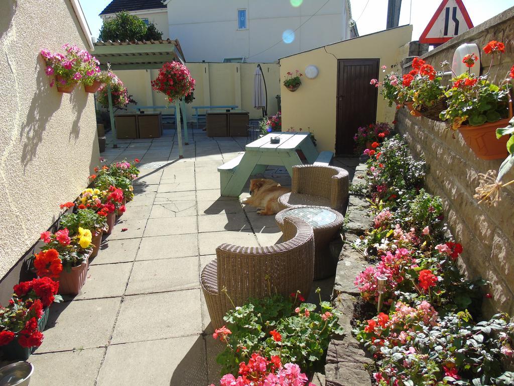The Pembrey Country Inn Exterior foto